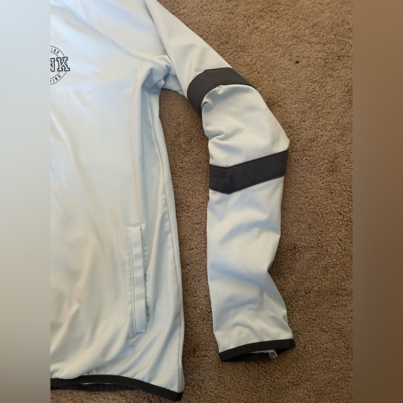 Women’s PINK Victoria’s Secret Zip Up Sweatshirt - Picture 4 of 9